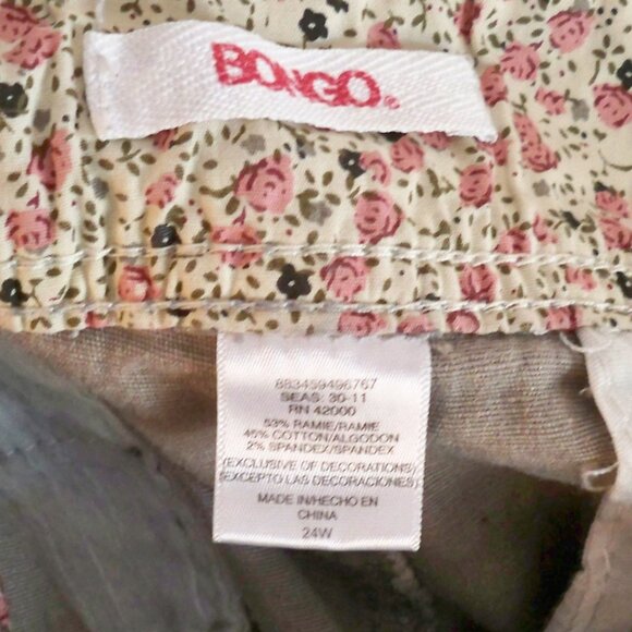 Bongo, Gray Capris 24W - Picture 4 of 5